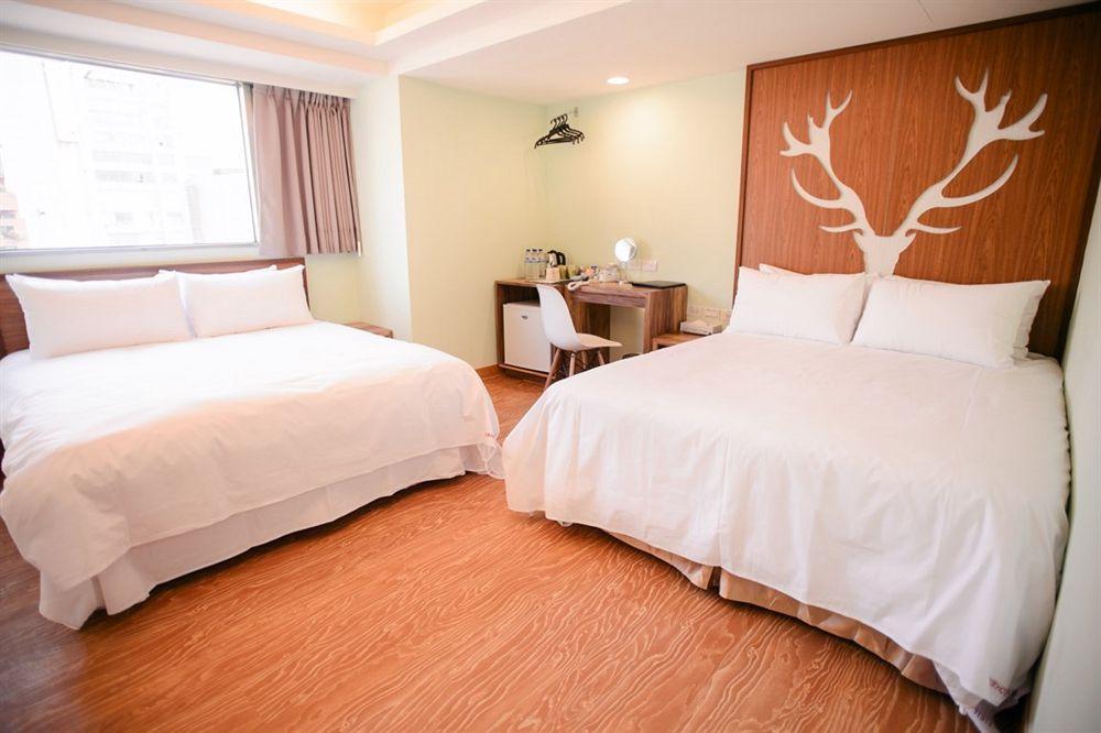 Kiwi Express Hotel - Zhong Zheng Branch Taichung Exteriör bild